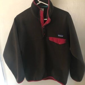 Patagonia sinchilla sweater. Brown/red